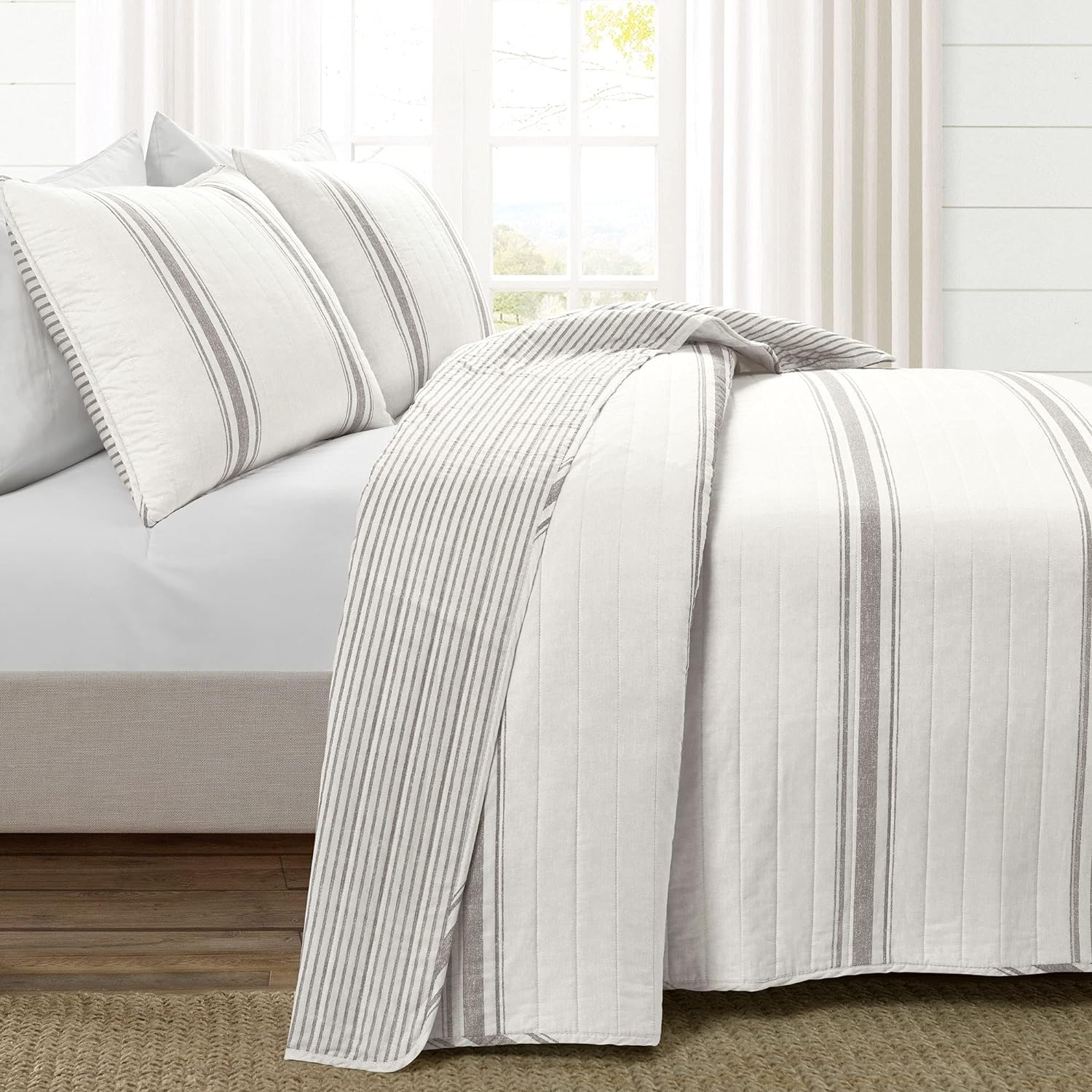 Lush Decor Comforter Farmhouse Stripe Review